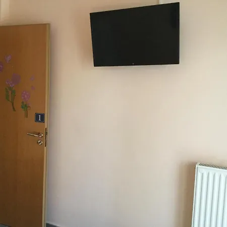 Проживание в семье Haus Soti Переа
