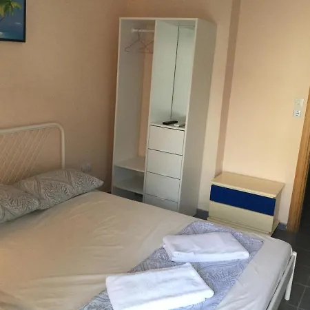 Haus Soti Séjour chez l'habitant Peraía